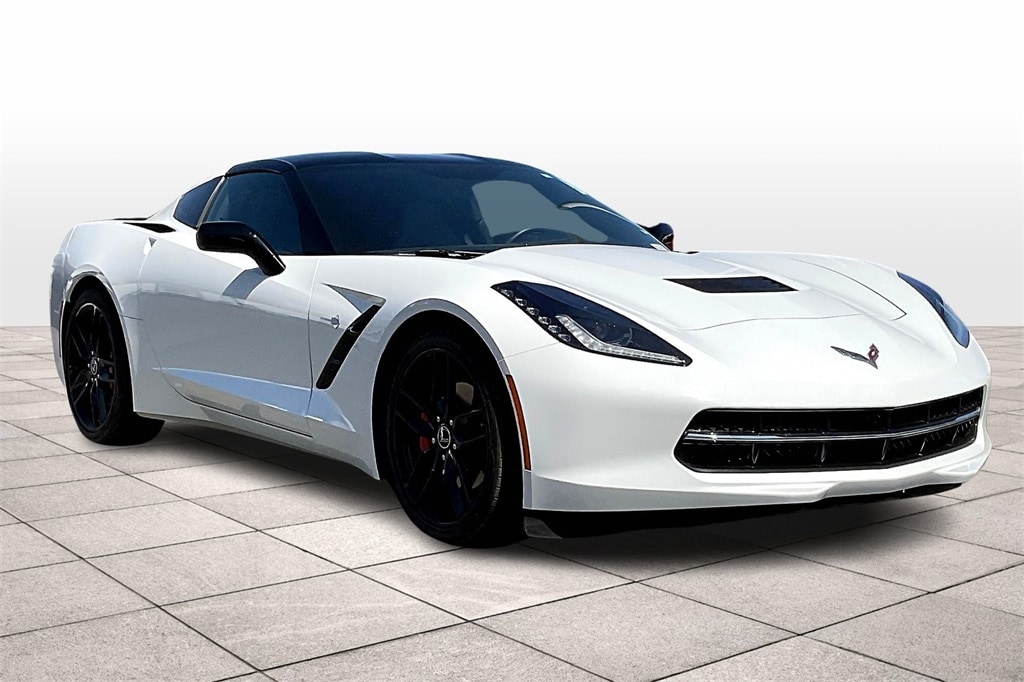 Used 2015 Chevrolet Corvette Base with VIN 1G1YB2D70F5118490 for sale in Roseville, CA