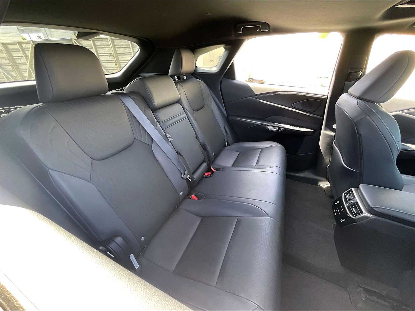 2023 Lexus RX 350 - Photo 28