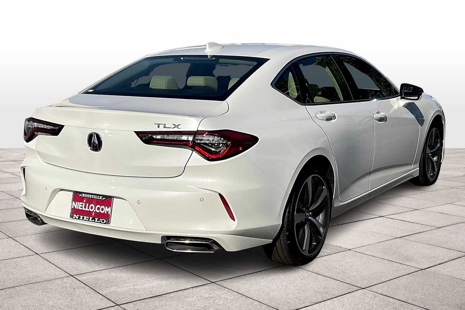 2025 Acura TLX Technology photo 4