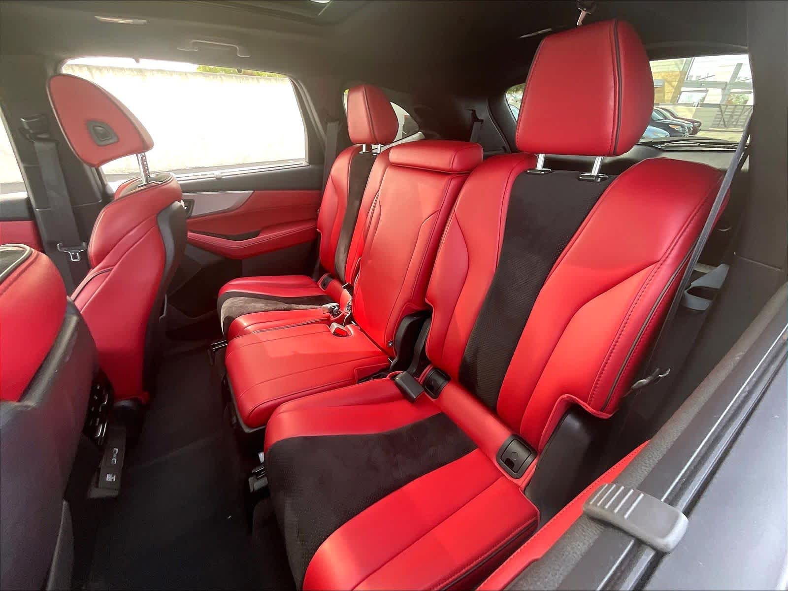 2022 Acura MDX photo 2