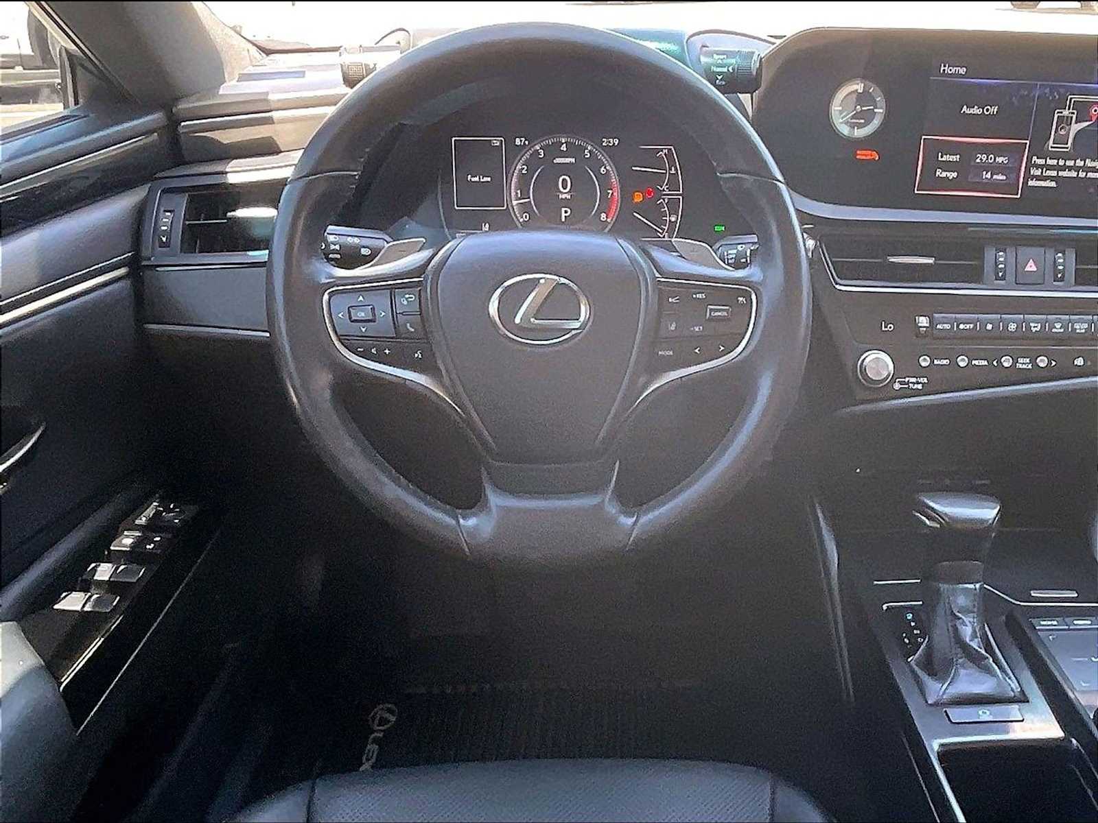 2022 Lexus ES 350 - Photo 7