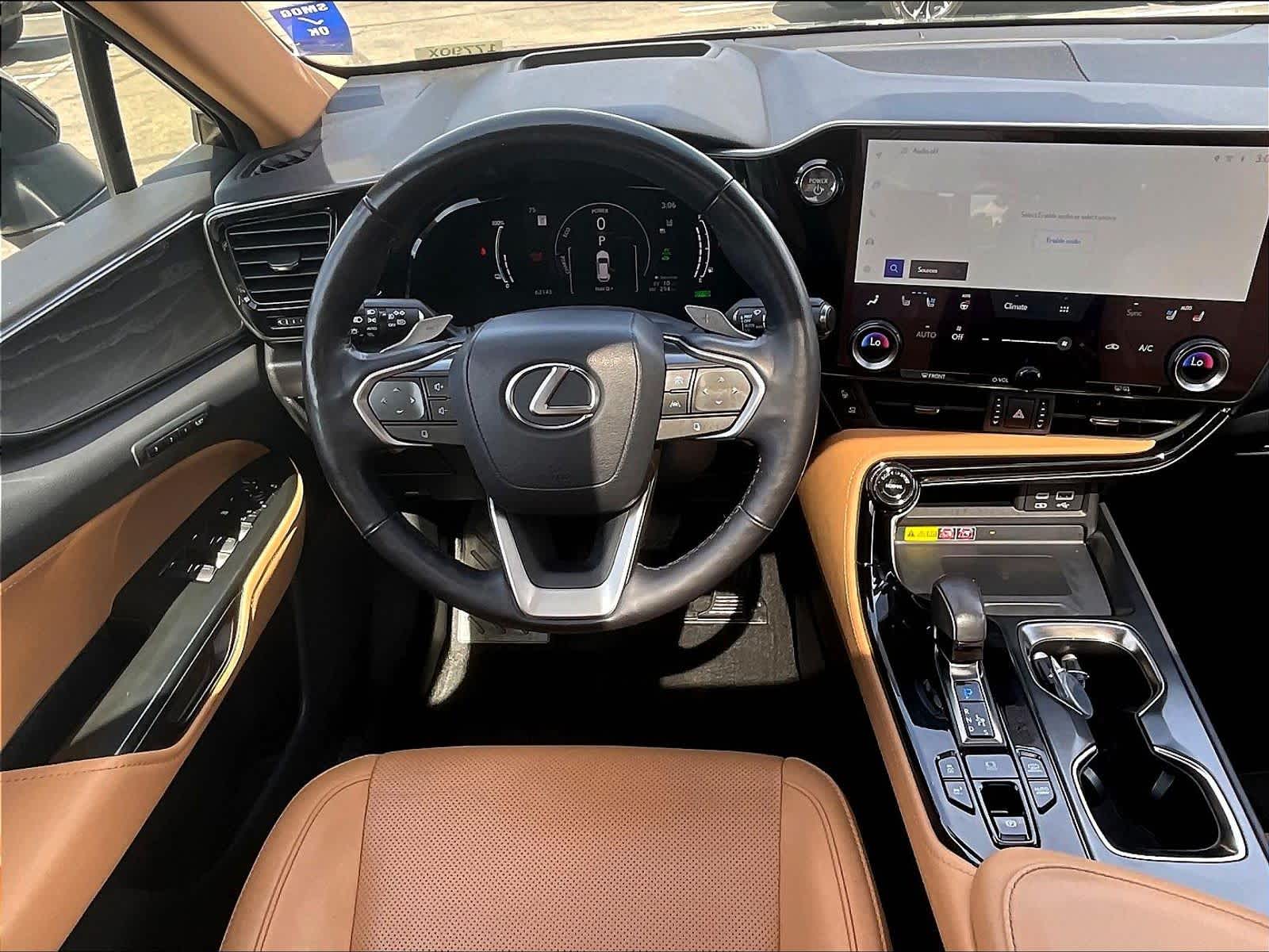 2022 LEXUS NX 450h+ photo 5