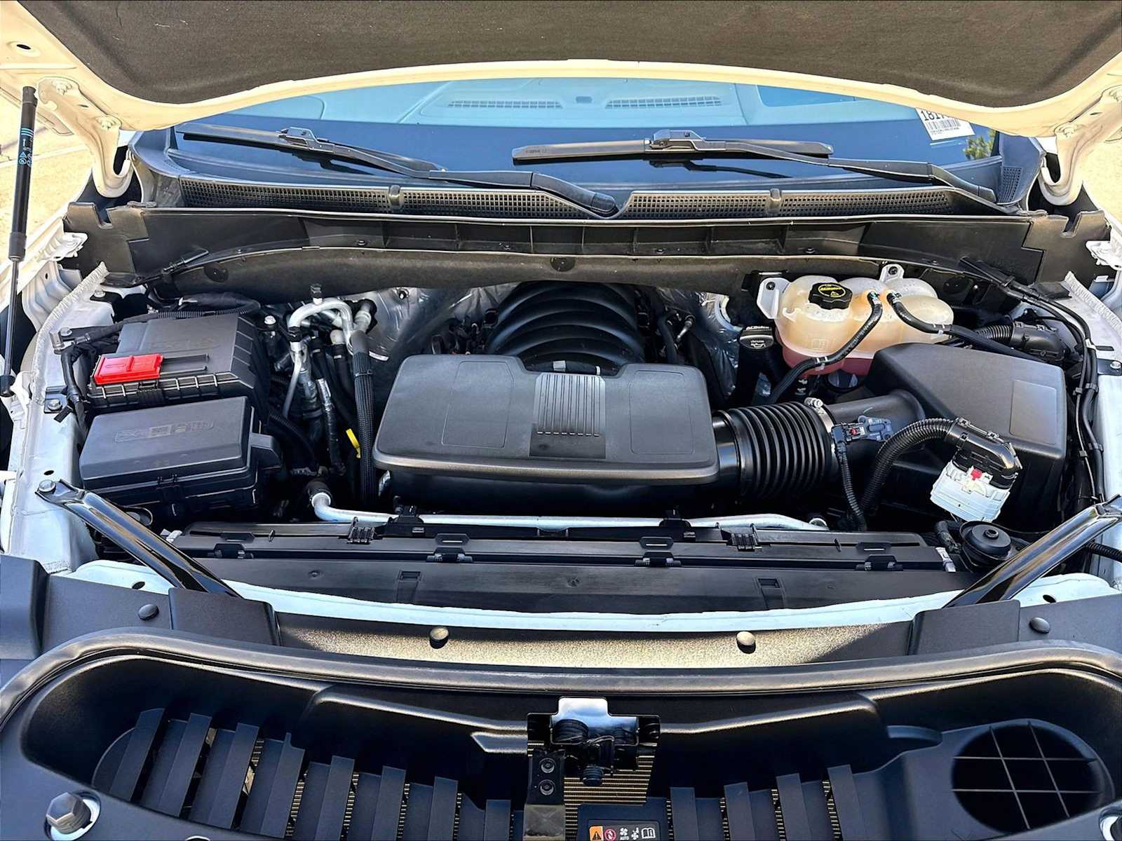 2024 GMC Yukon Denali - Photo 11