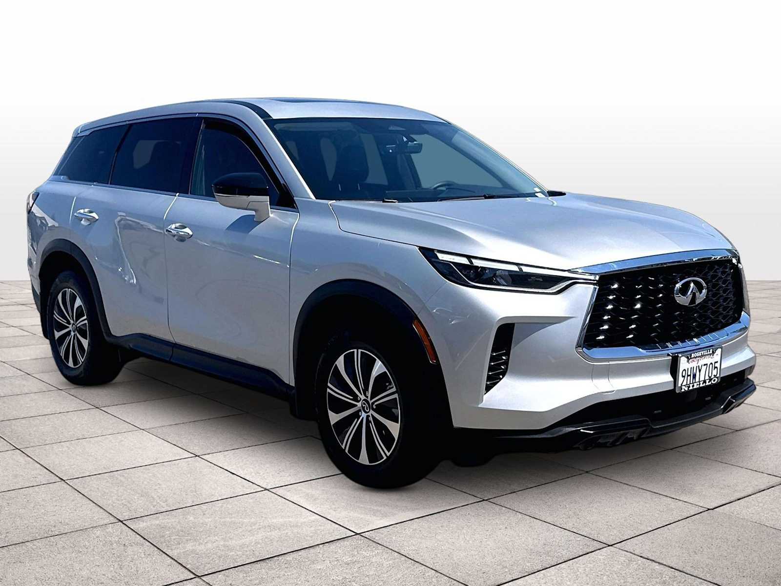 2023 Infiniti QX60 photo 2