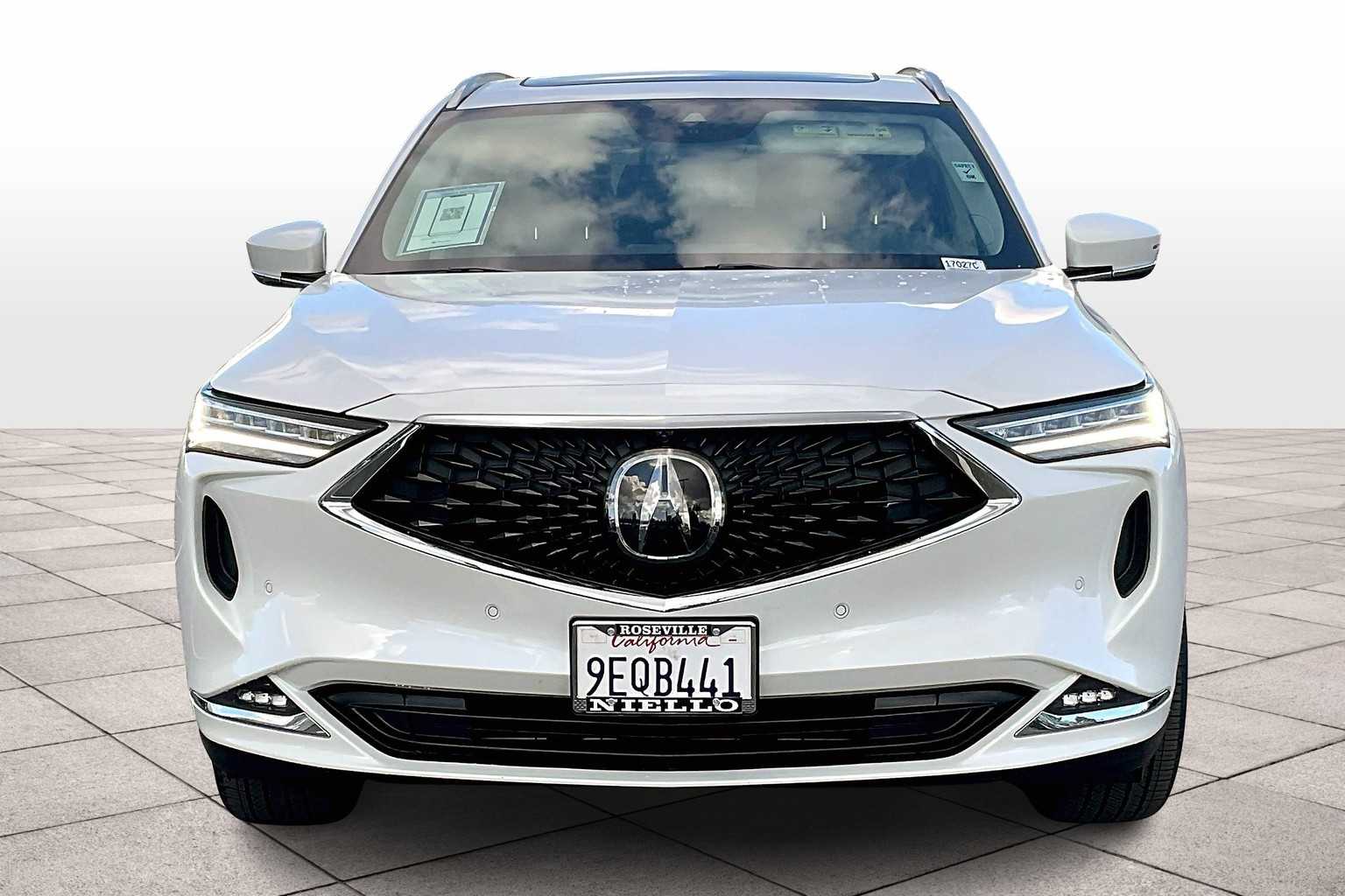 2023 Acura MDX Advance SH-AWD photo 2