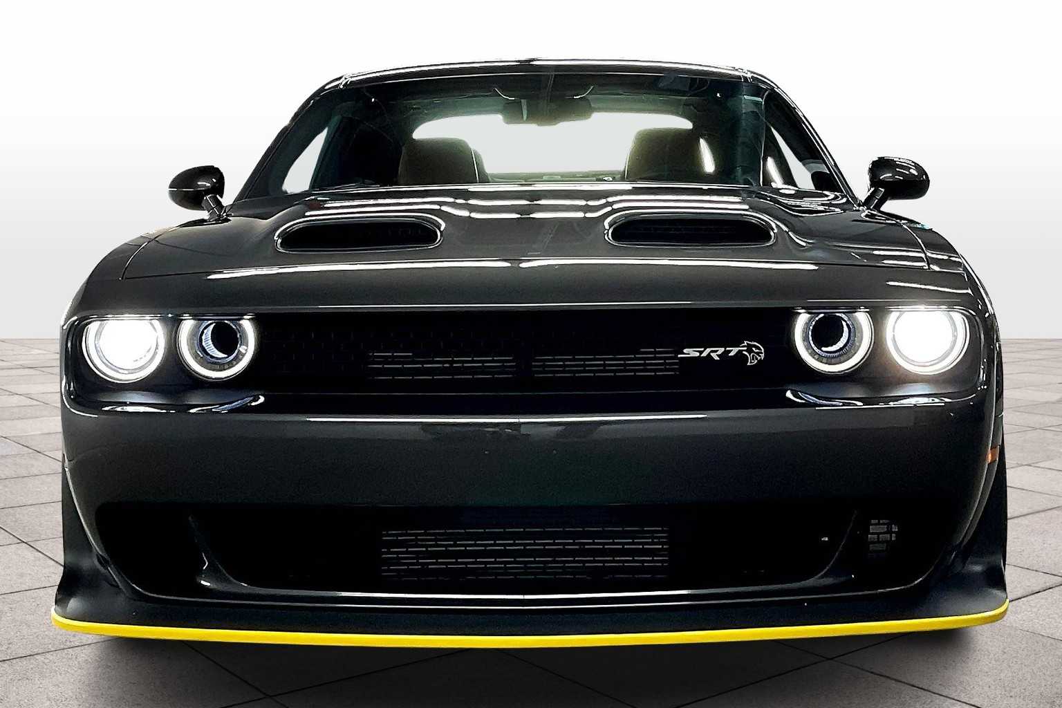 2023 Dodge Challenger SRT8 Hellcat Redeye photo 3