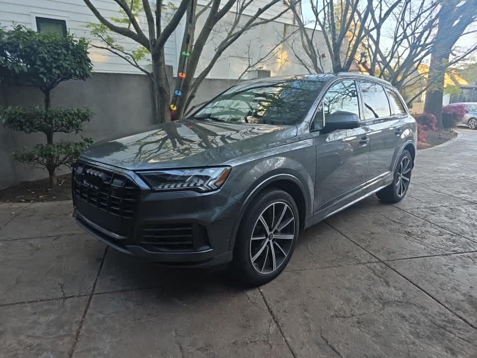 2023 Audi Q7 photo 2