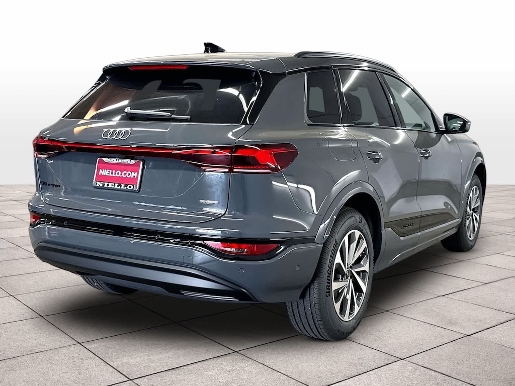 New 2027 Audi Q6 e-tron Premium quattro