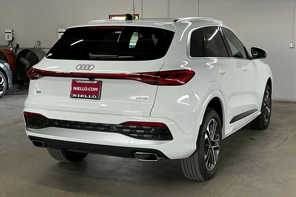 New 2025 Audi Q5 Premium Plus 2.0 TFSI quattro