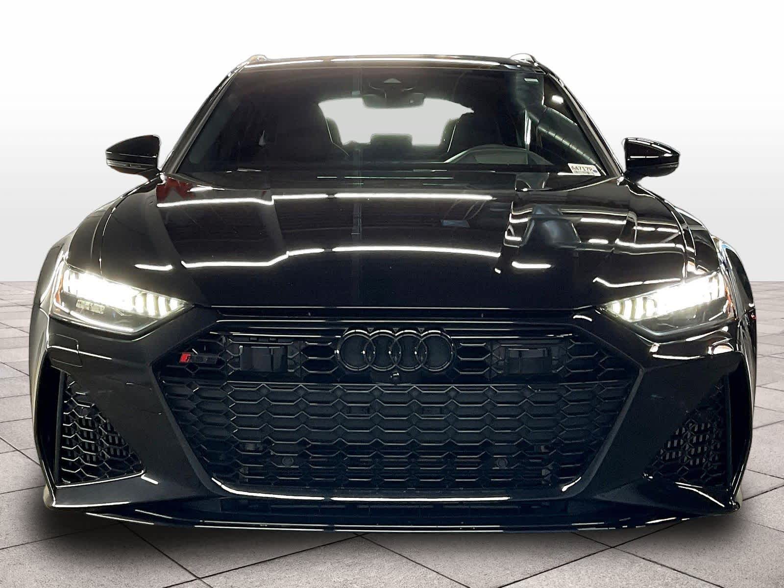 2022 Audi RS 6 Avant photo 2