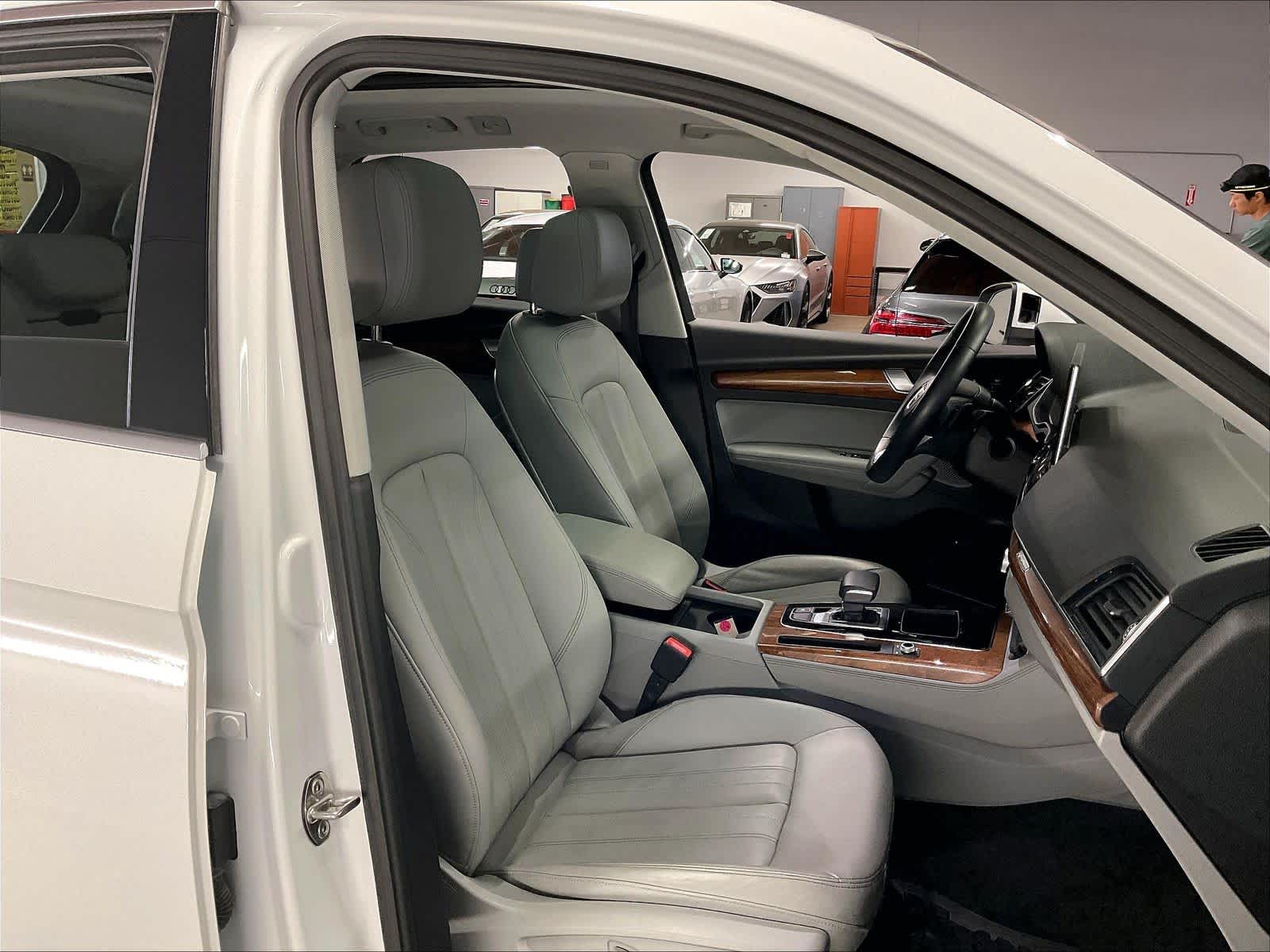 2023 Audi Q5 photo 3