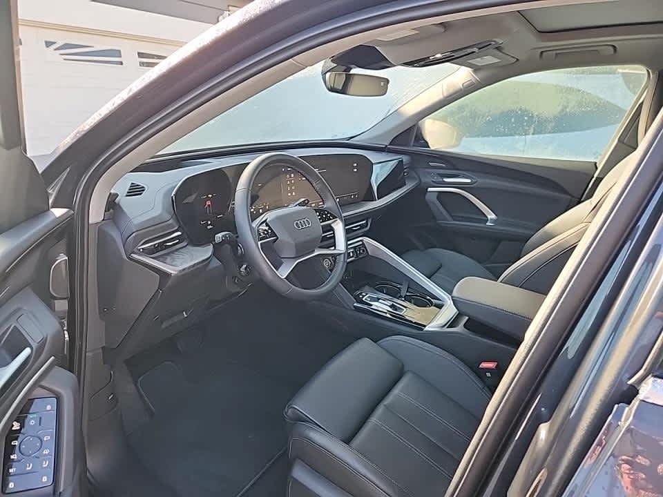 2025 Audi Q5 Premium Plus photo 4