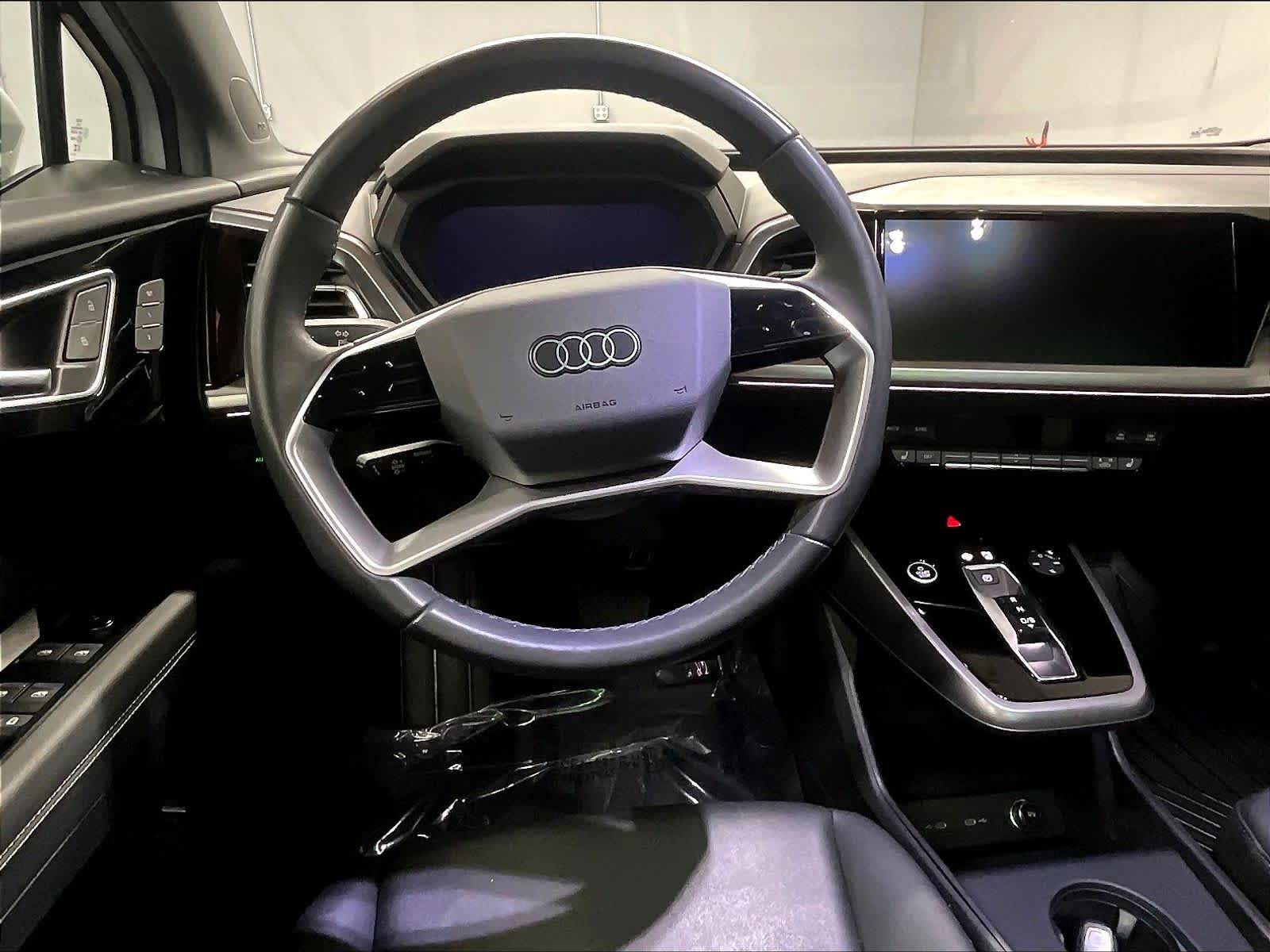 2023 Audi Q4 e-tron photo 5