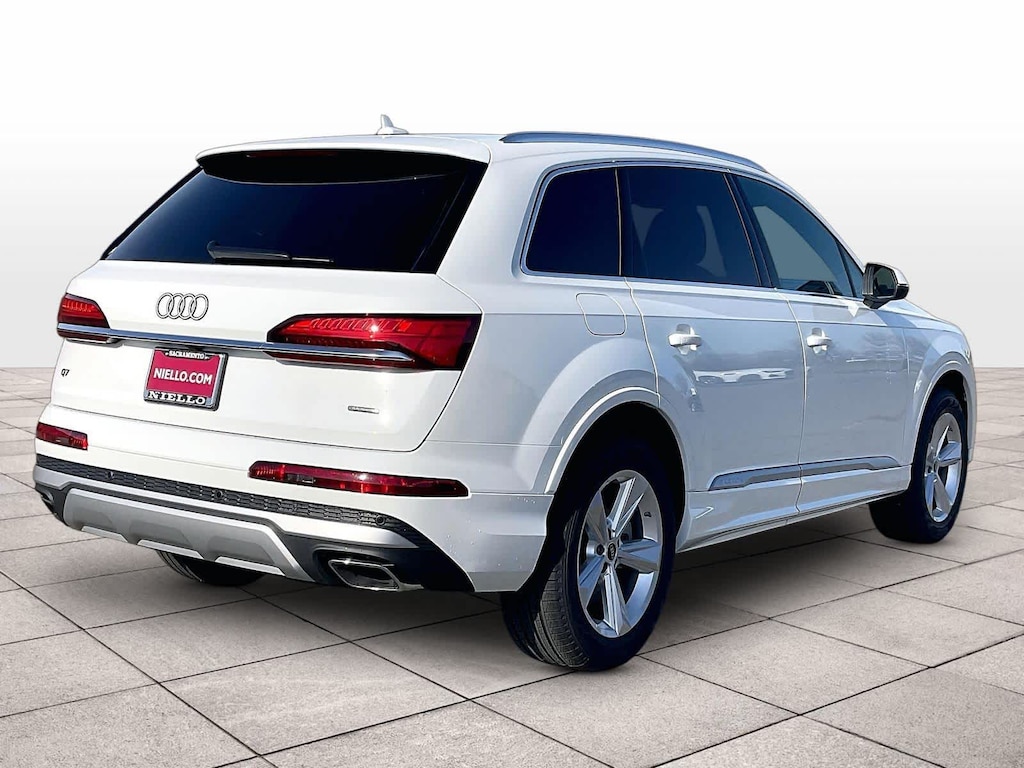 New 2026 Audi Q7 Premium 45 quattro
