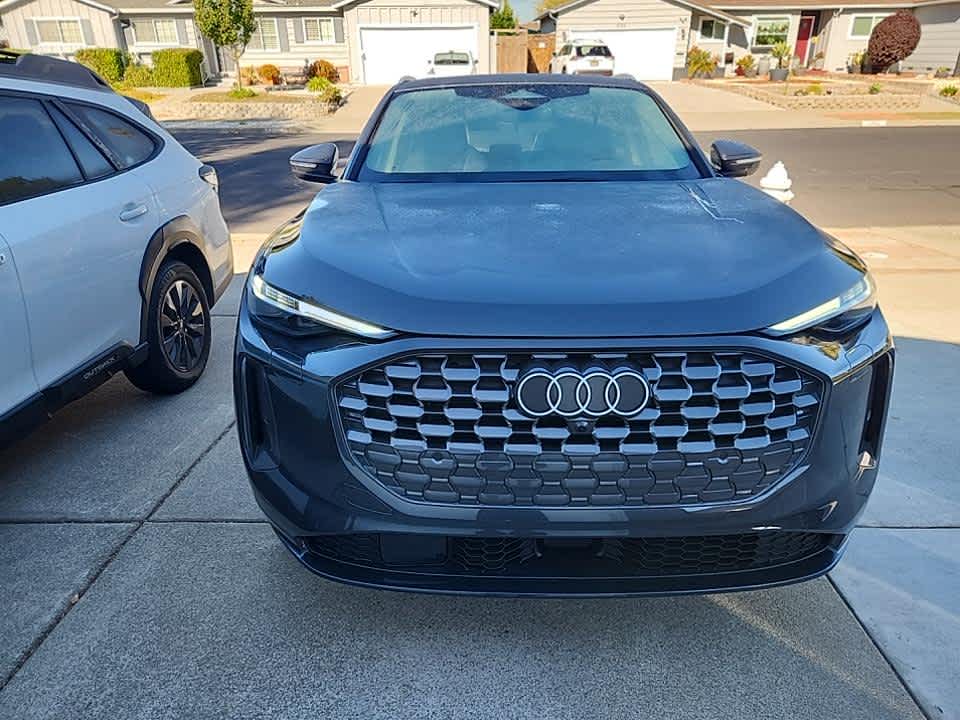 2025 Audi Q5 Premium Plus photo 3