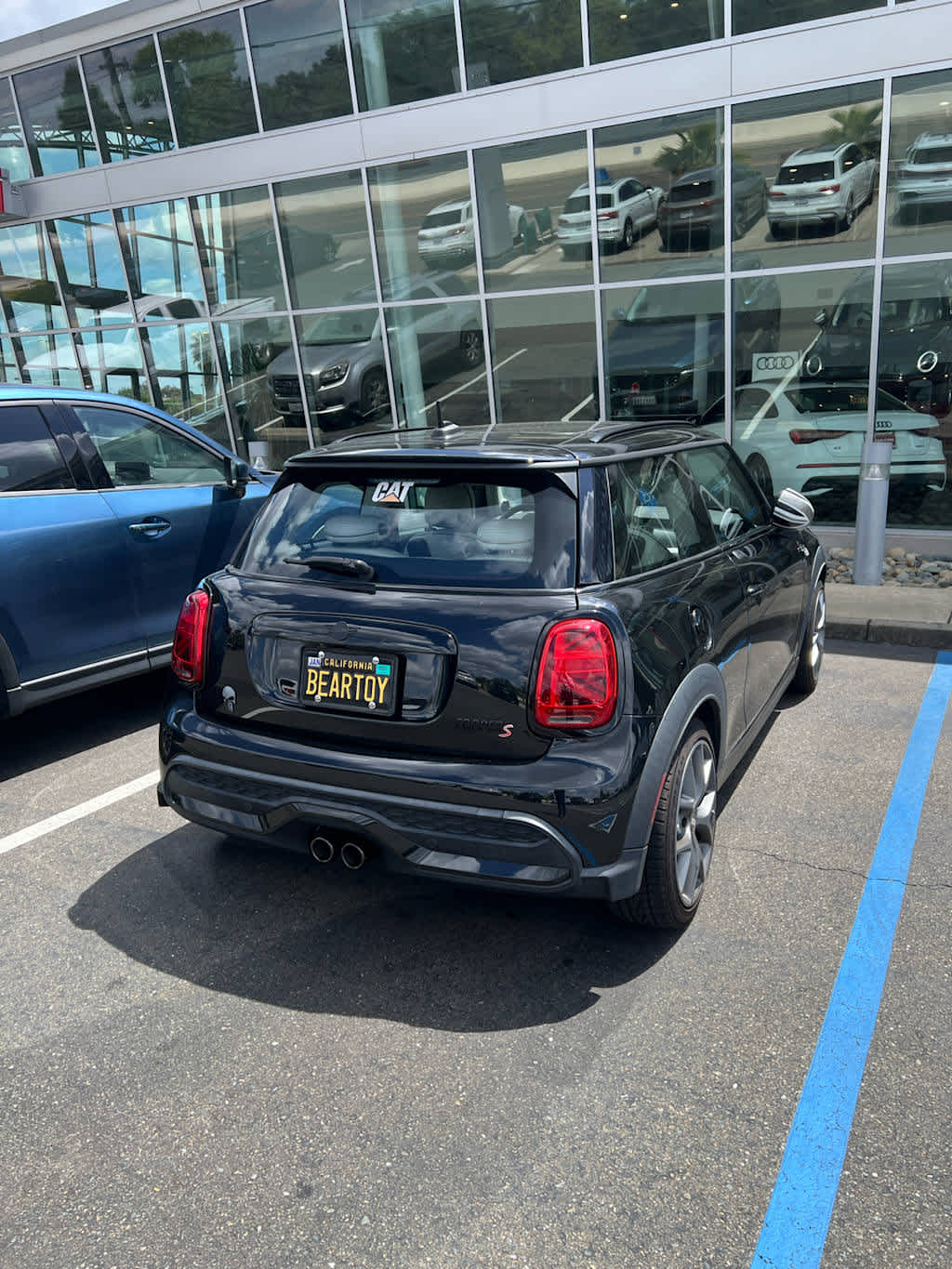 2023 MINI Hardtop 2 Door photo 4