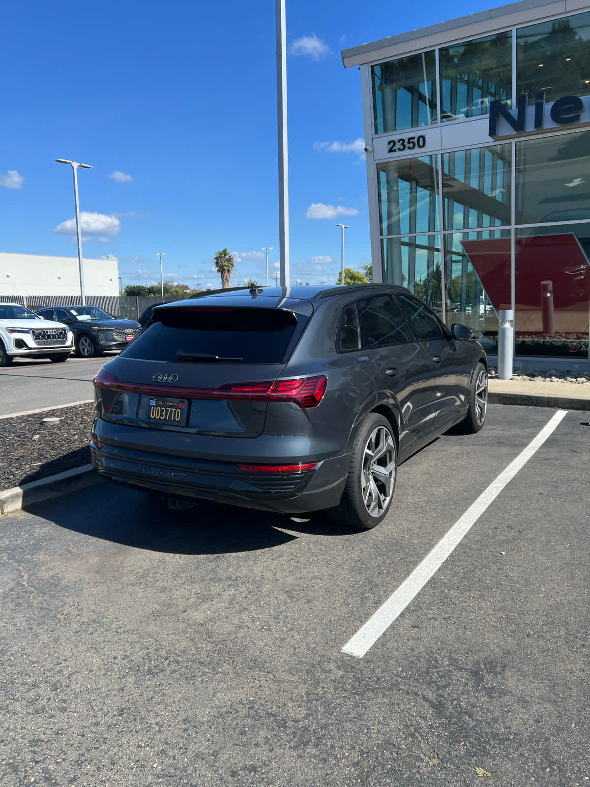 2024 Audi Q8 e-tron photo 5