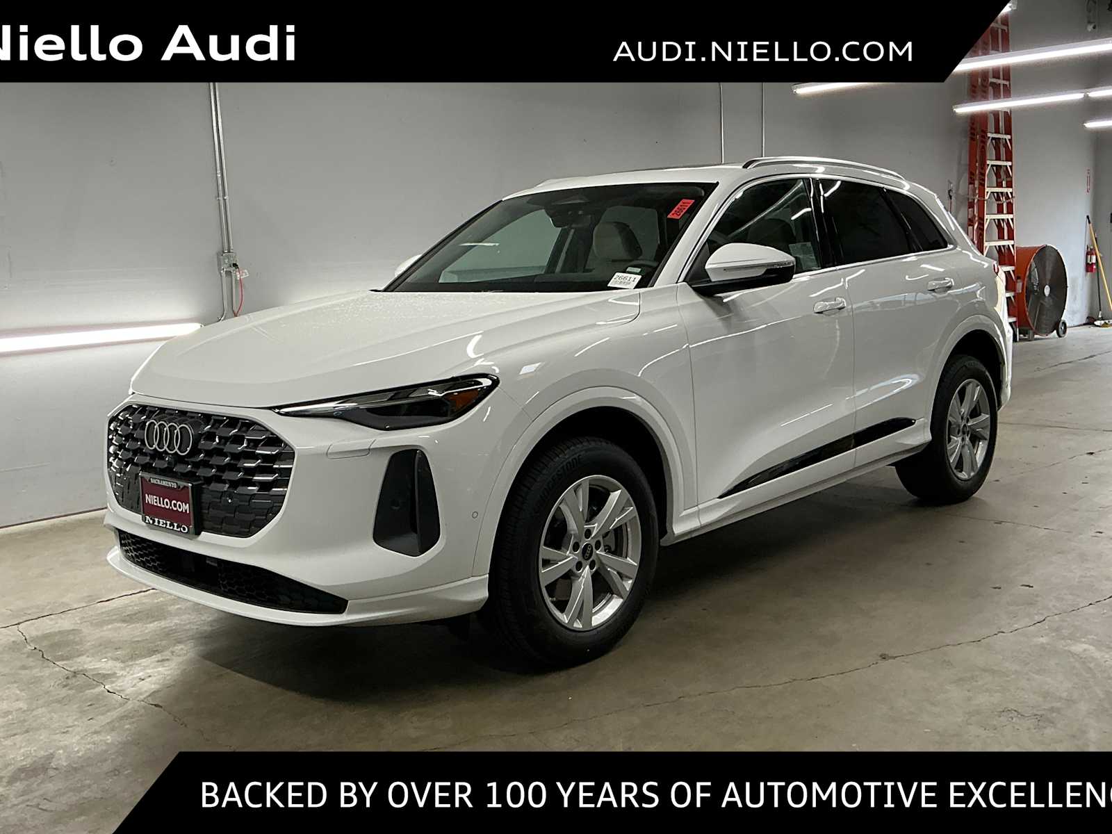 2025 Audi New Q5 Premium's photo