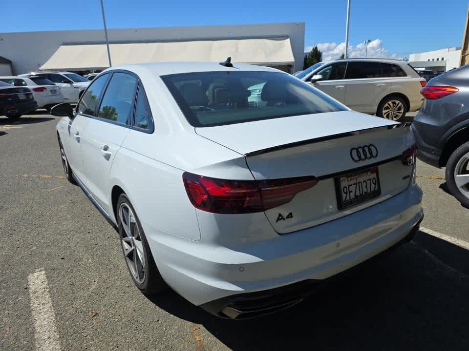 2023 Audi A4 Sedan photo 4