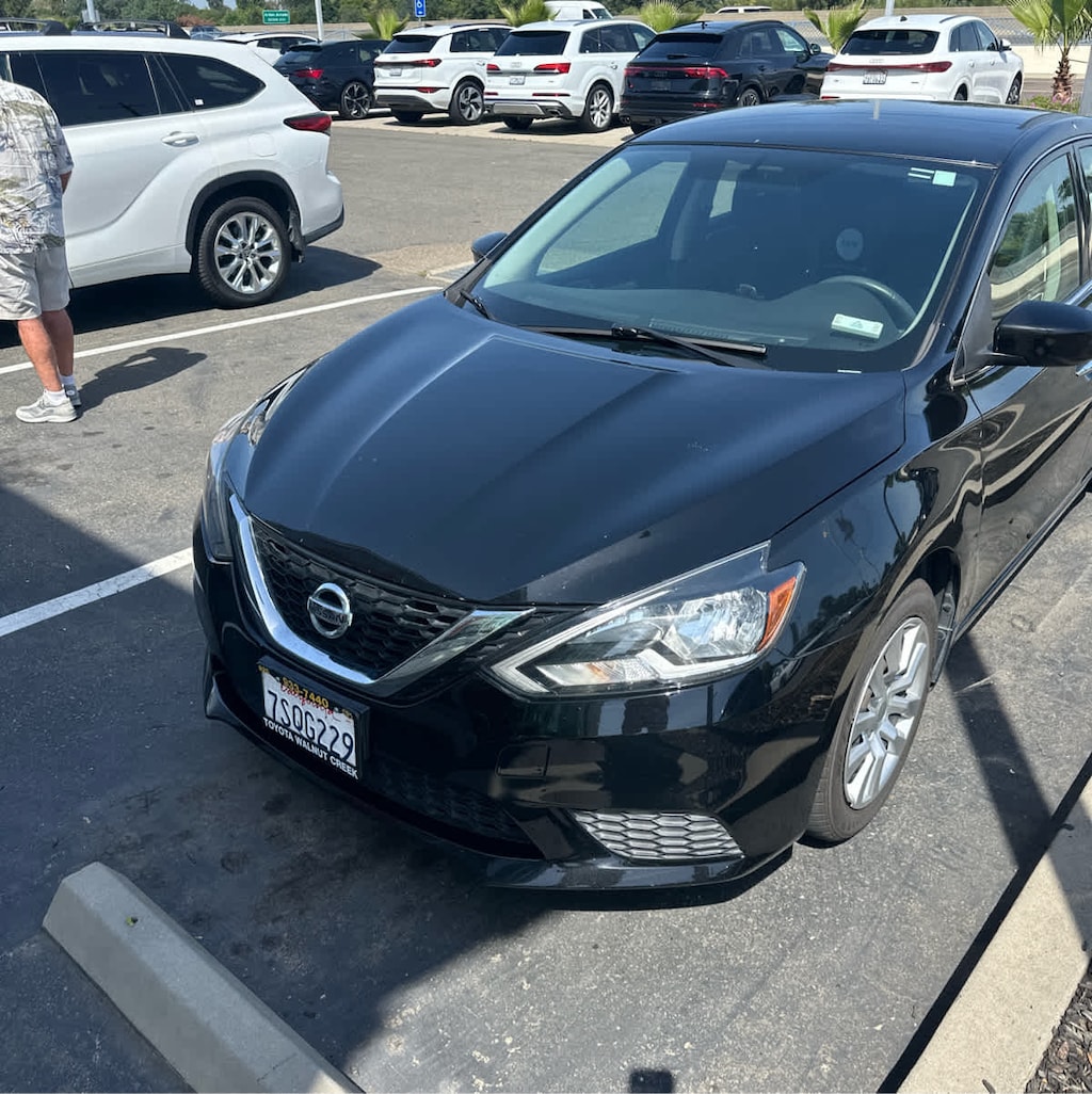 Used 2016 Nissan Sentra SV Sdn I4 CVT