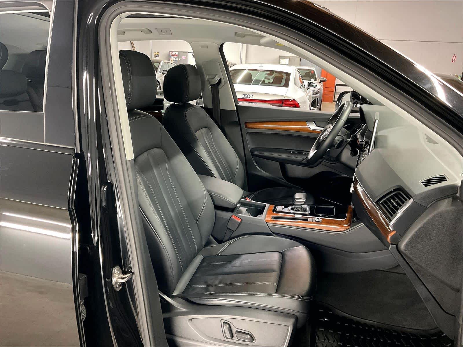 2023 Audi Q5 photo 3