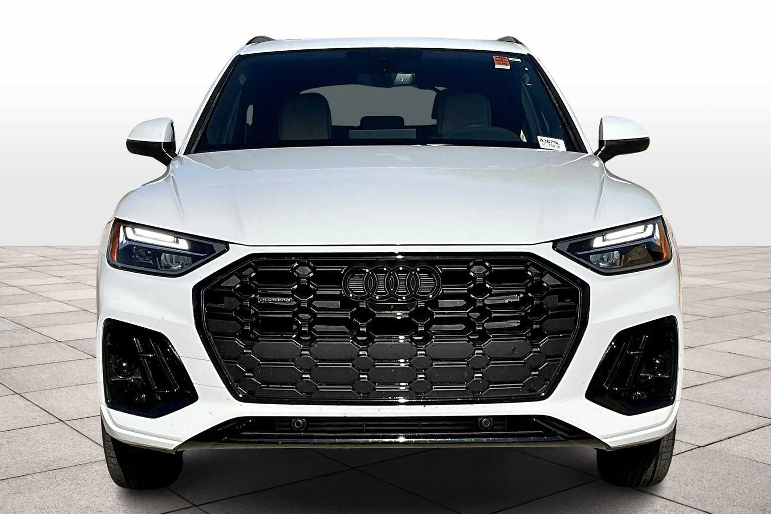 2025 Audi Q5 S line Premium Plus photo 3