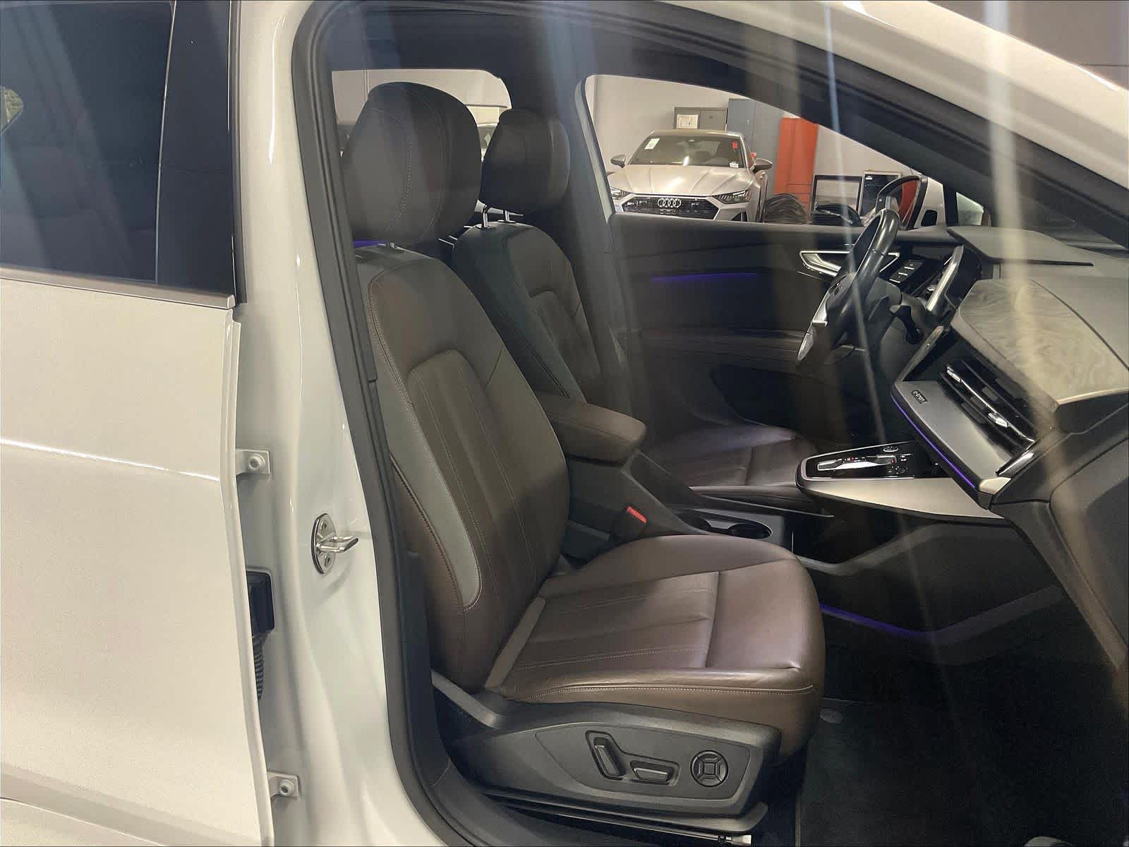 2023 Audi Q4 e-tron photo 3