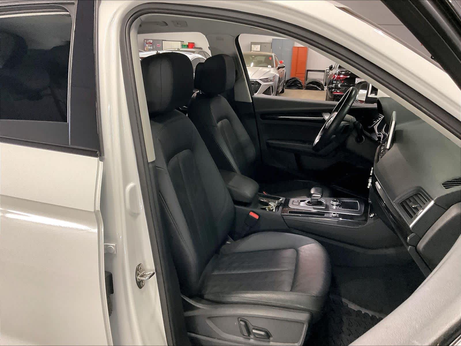 2020 Audi Q5 photo 3