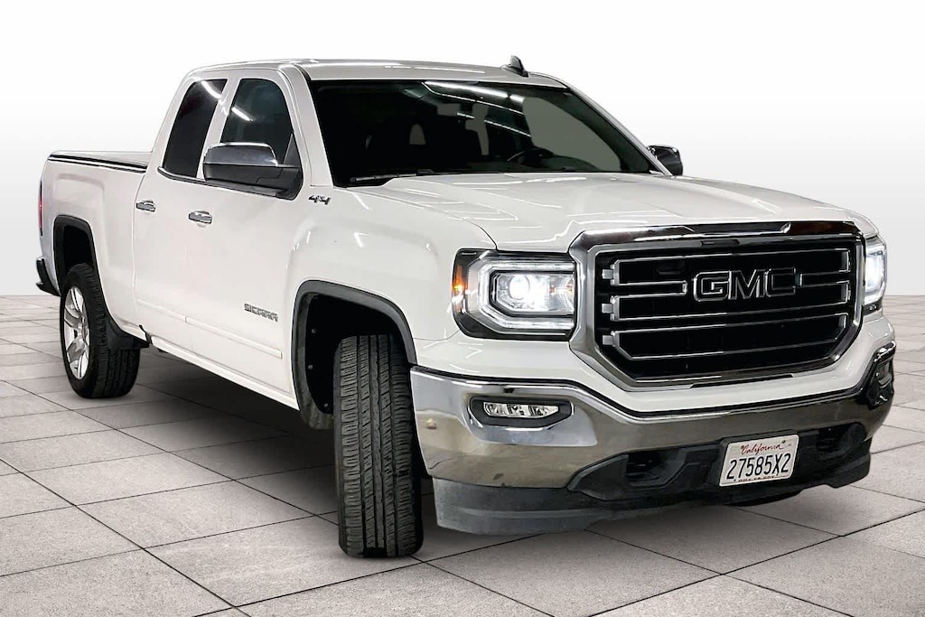 Used 2017 GMC Sierra 1500 SLE 4WD Double Cab 143.5 4WD Double Cab 143.5