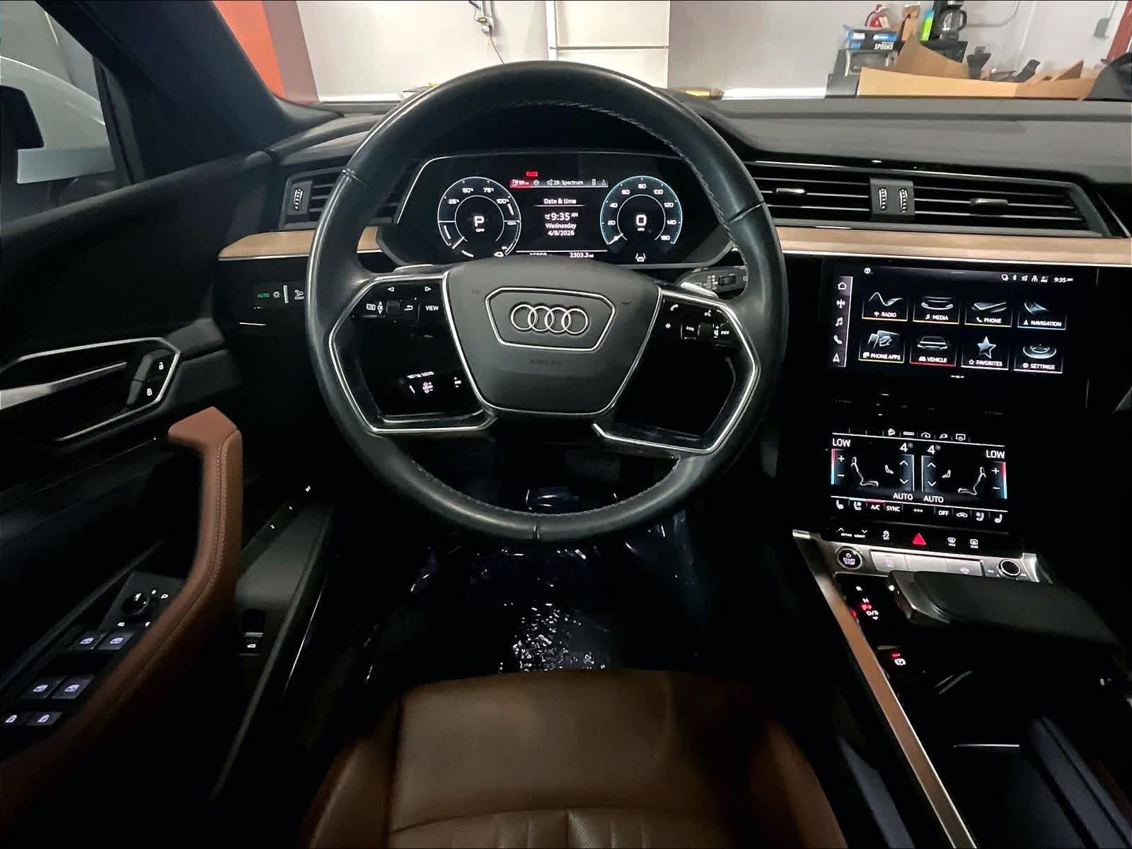 2024 Audi Q8 e-tron photo 5