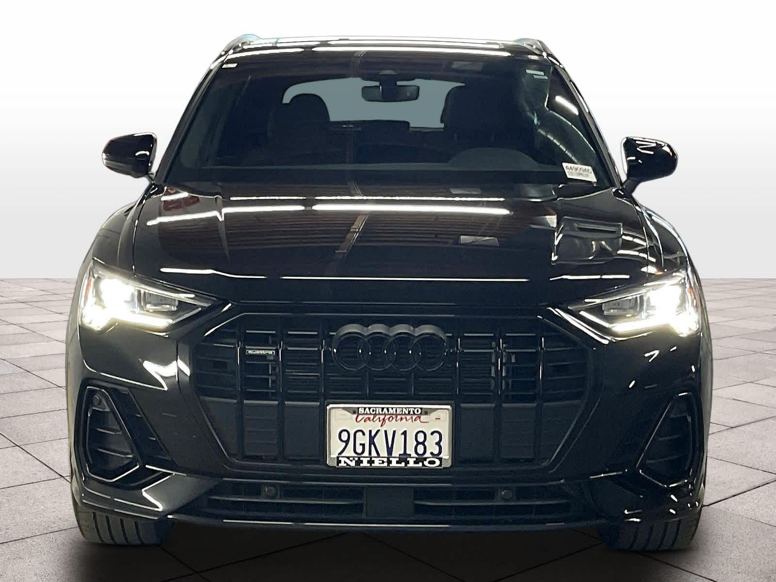 2023 Audi Q3 photo 2
