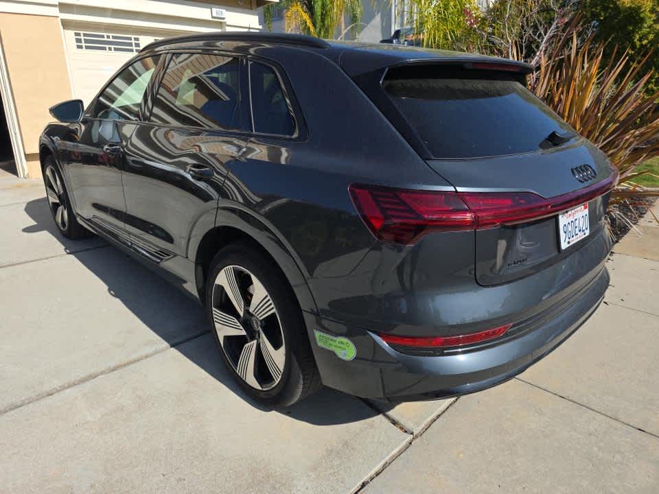 2023 Audi e-tron photo 6
