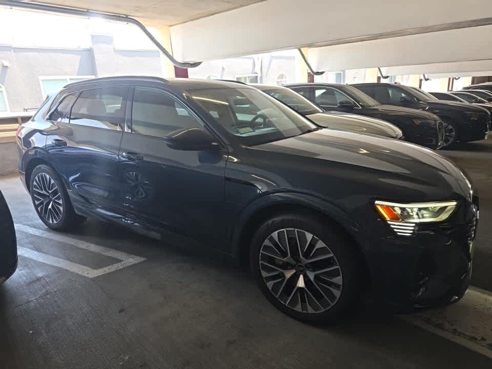 2024 Audi Q8 e-tron photo 6