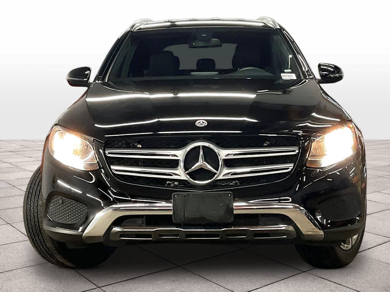 2019 Mercedes-Benz GLC GLC 300 photo 2
