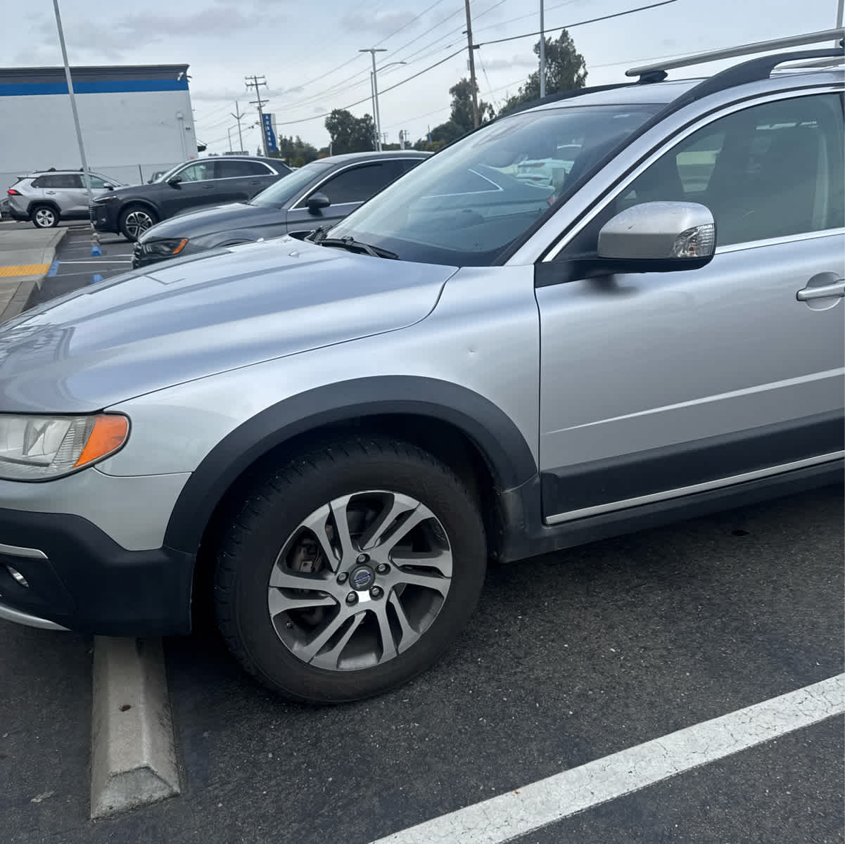 2015 Volvo XC70 photo 2