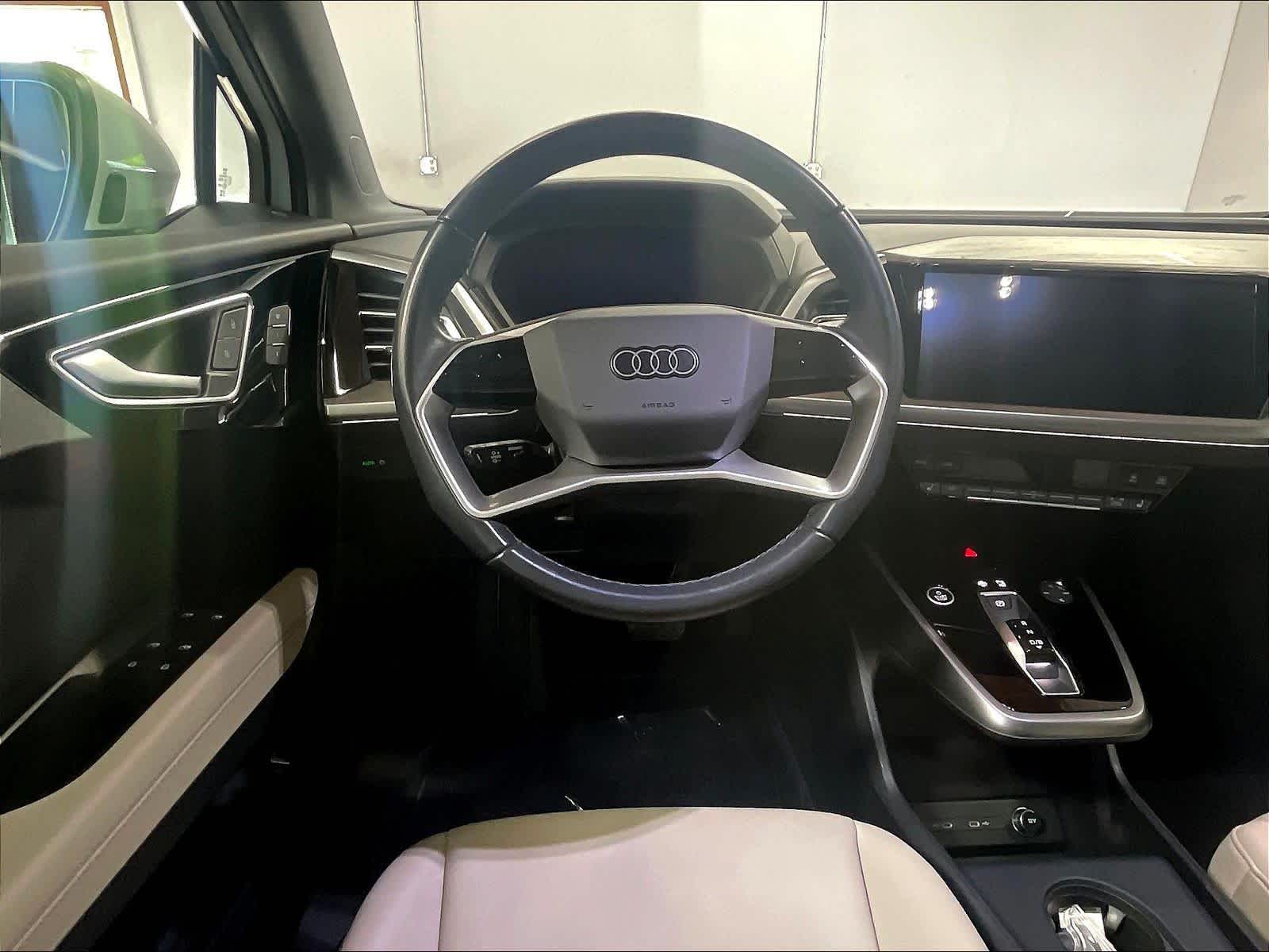 2024 Audi Q4 e-tron photo 5