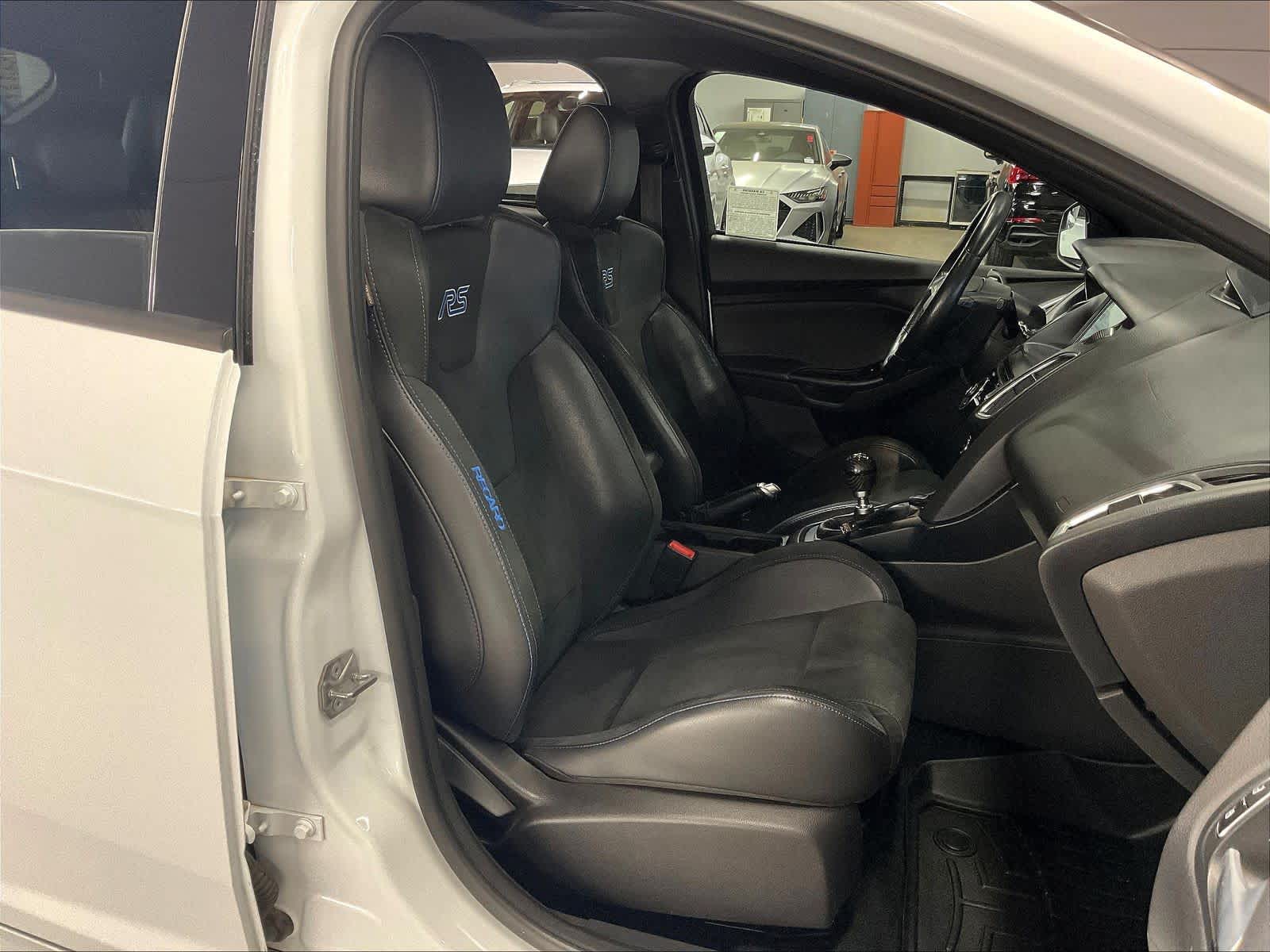 2017 Ford Focus photo 3