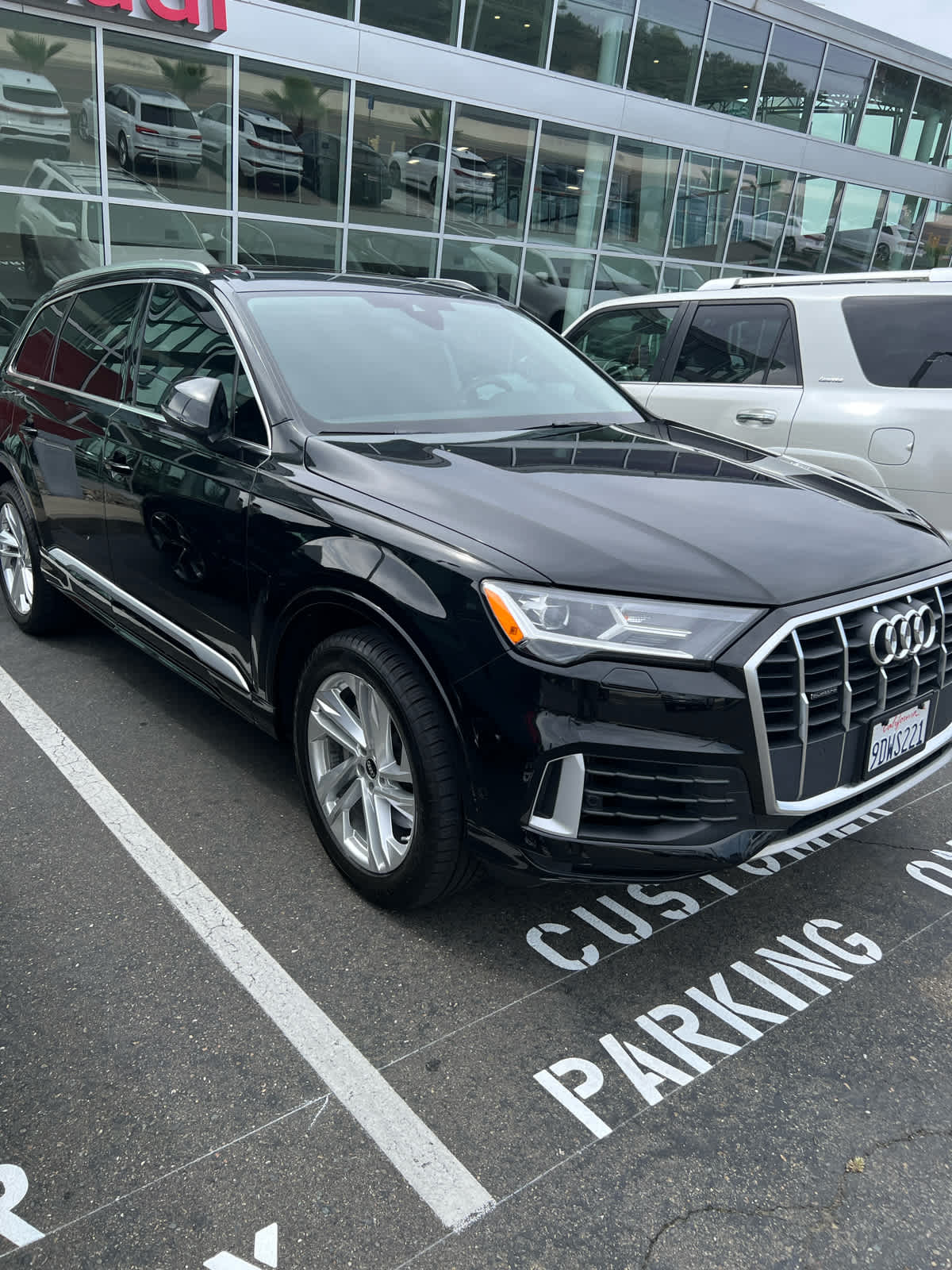 2022 Audi Q7 photo 2
