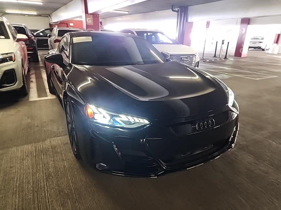 2022 Audi RS e-tron GT Base photo 2