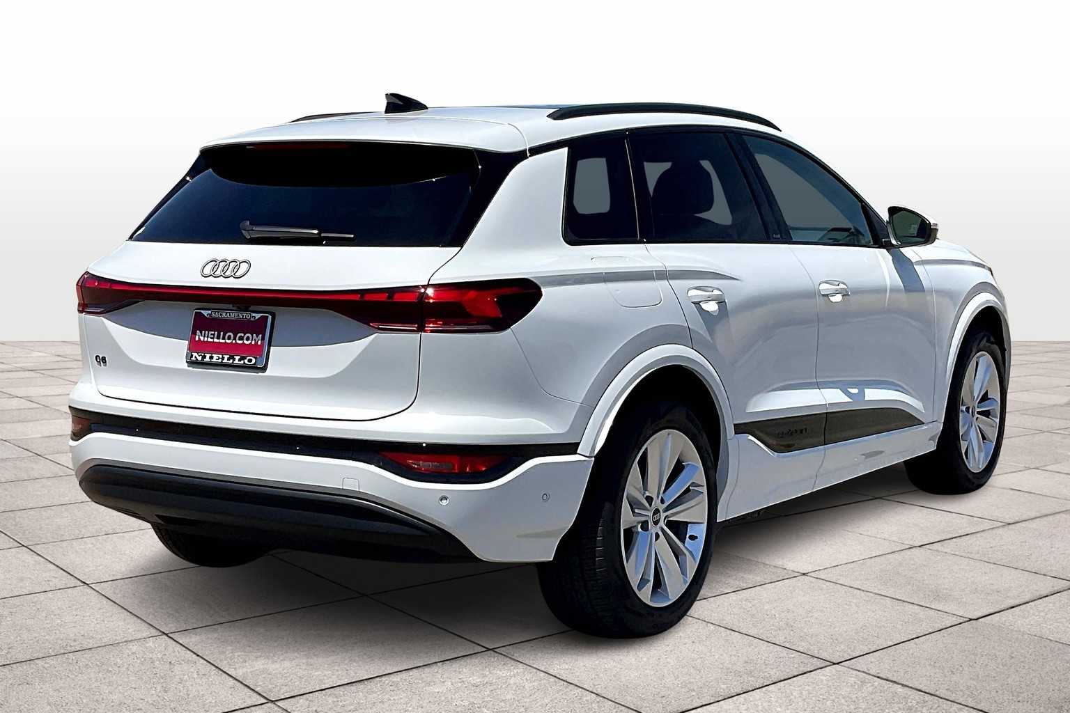 2025 Audi Q6 E-tron Premium Plus photo 4