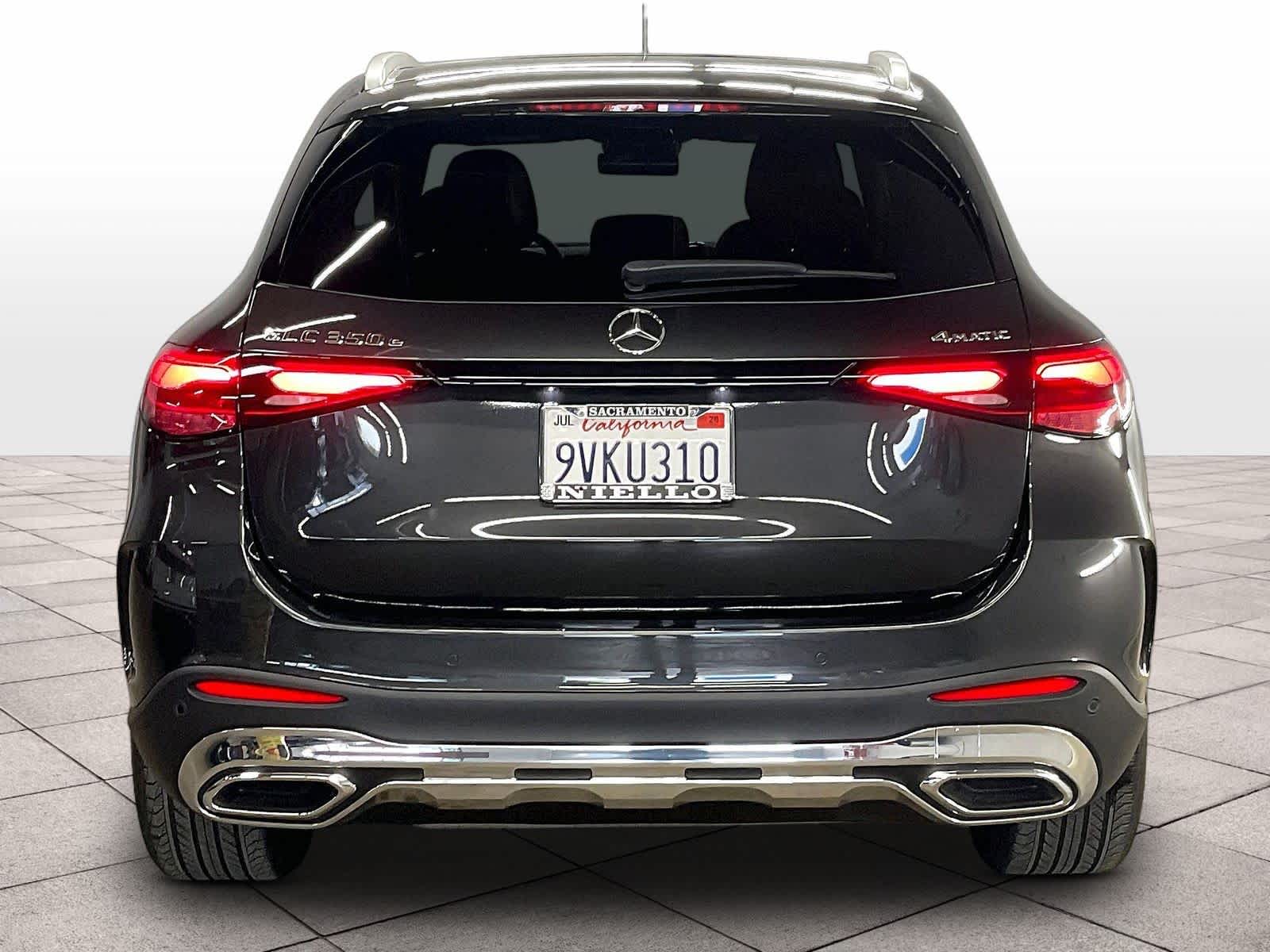 2025 Mercedes-Benz GLC 350e photo 4