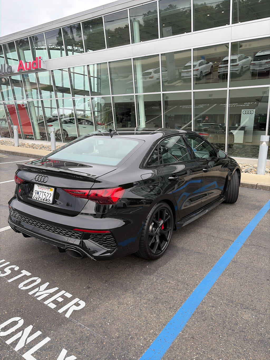 2024 Audi RS 3 photo 6