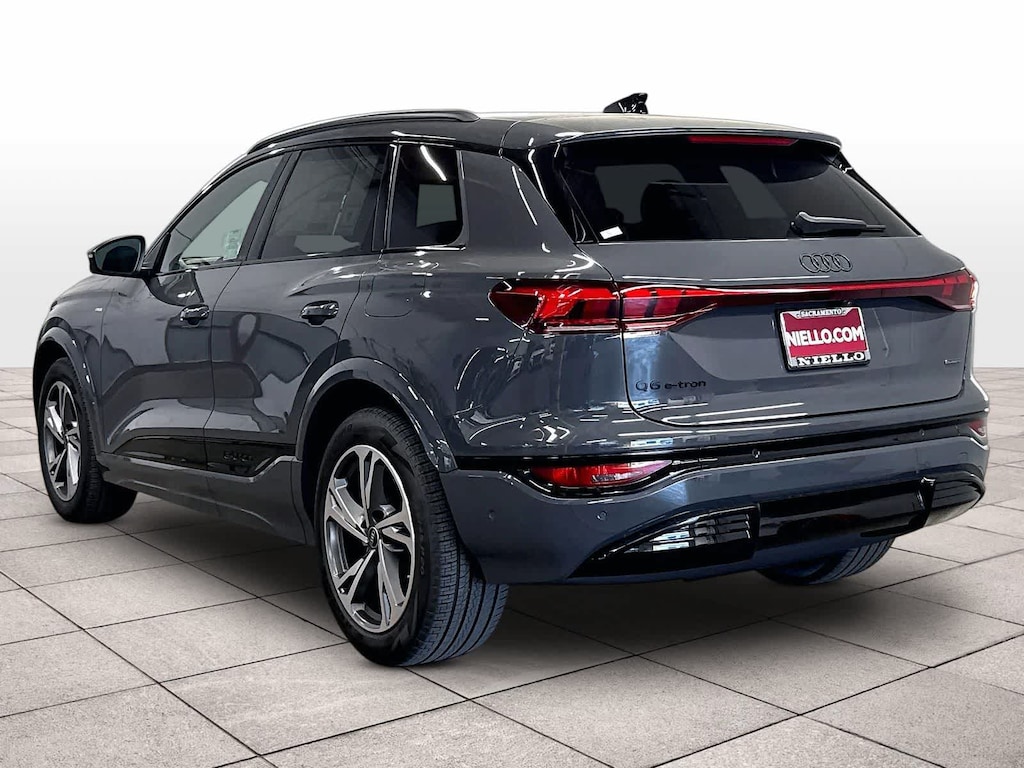 New 2027 Audi Q6 e-tron Prestige quattro