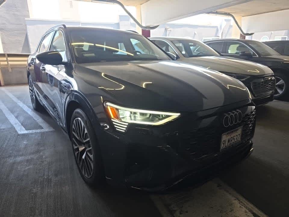 2024 Audi Q8 e-tron photo 3