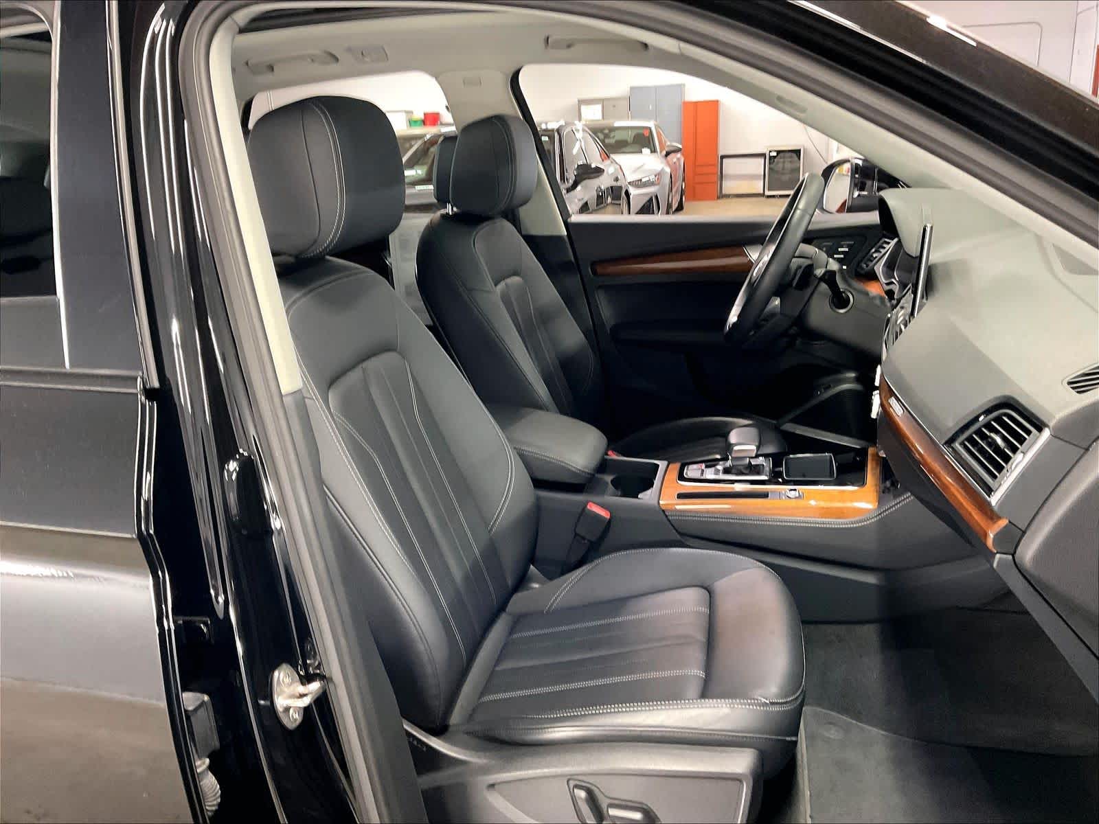 2023 Audi Q5 photo 3