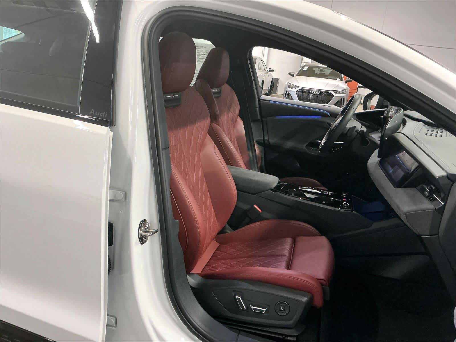 2025 Audi S6 e-tron photo 3