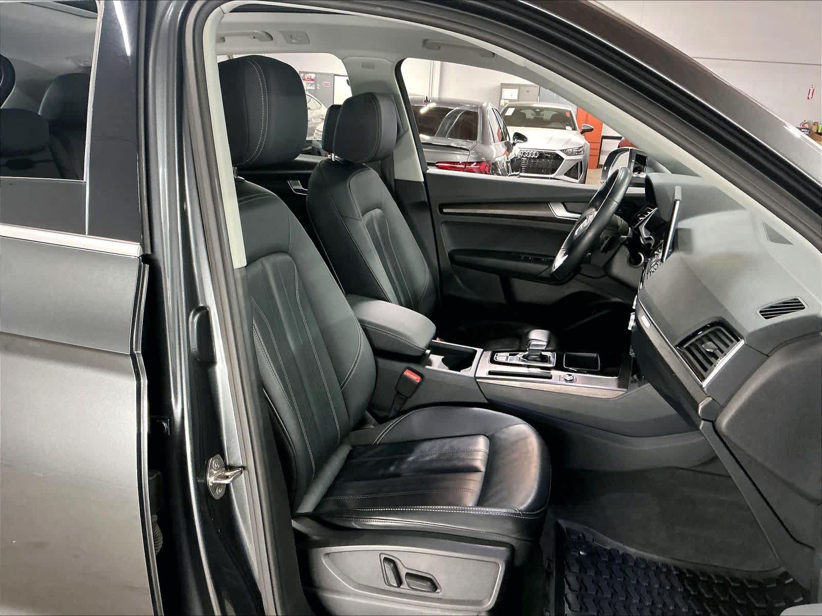 2023 Audi Q5 photo 3