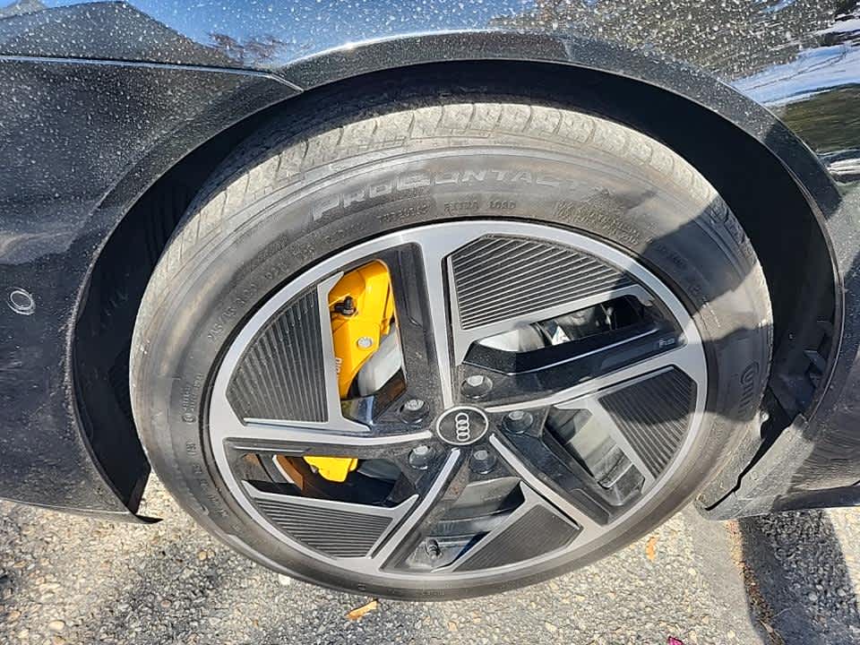 2023 Audi RS e-tron GT Base photo 3