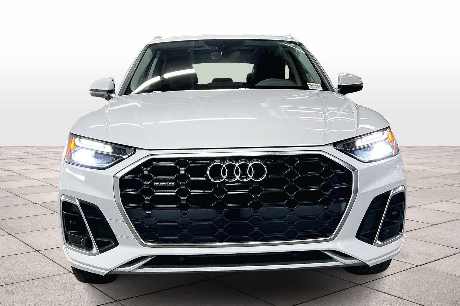 2023 Audi Q5 S line Premium Plus photo 3