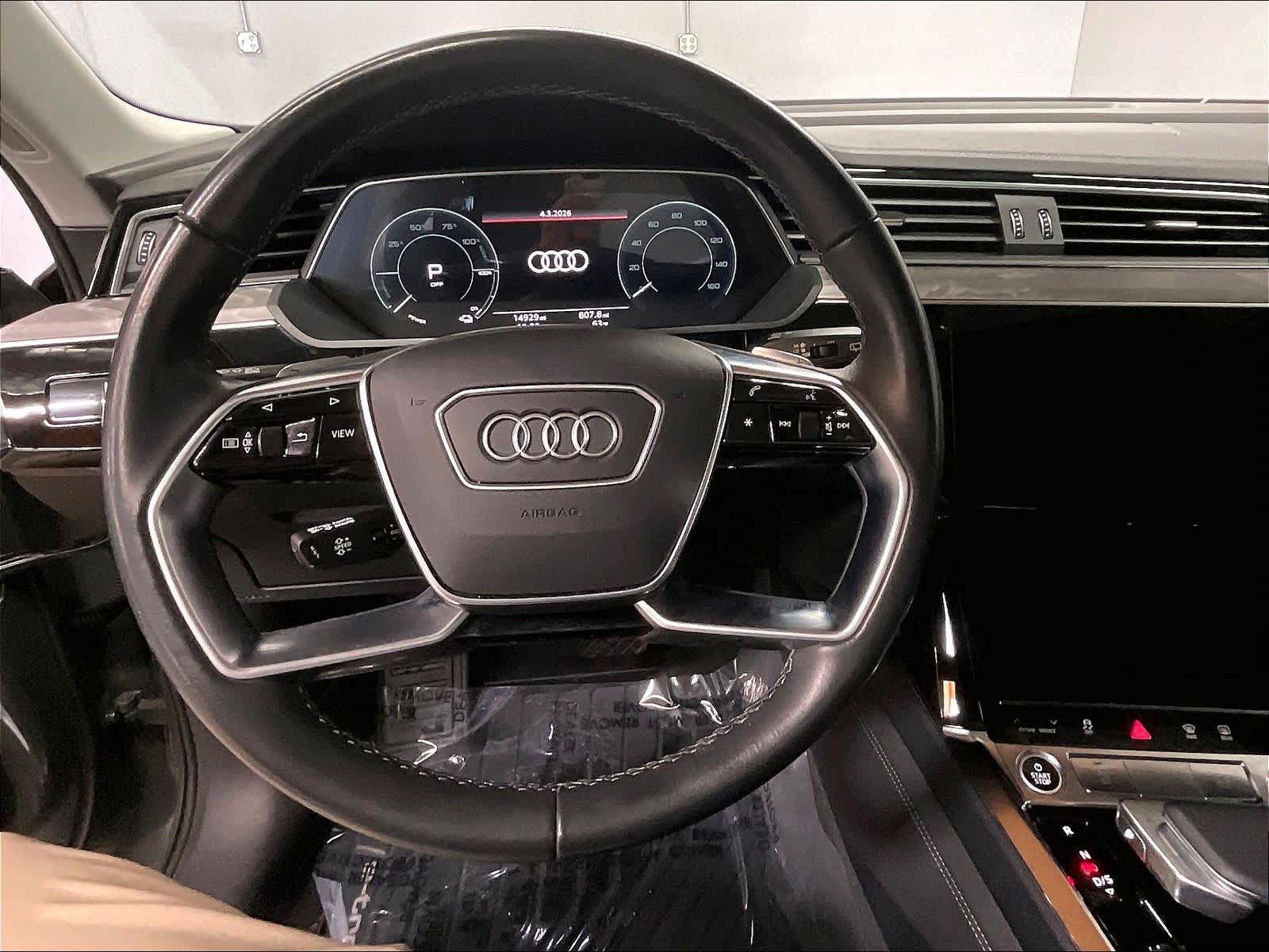 2024 Audi Q8 e-tron Premium Plus photo 5